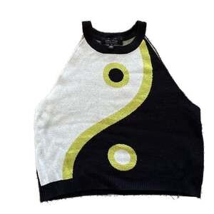 Witty Fox Yin Yang Knit Sleeveless Crop Top